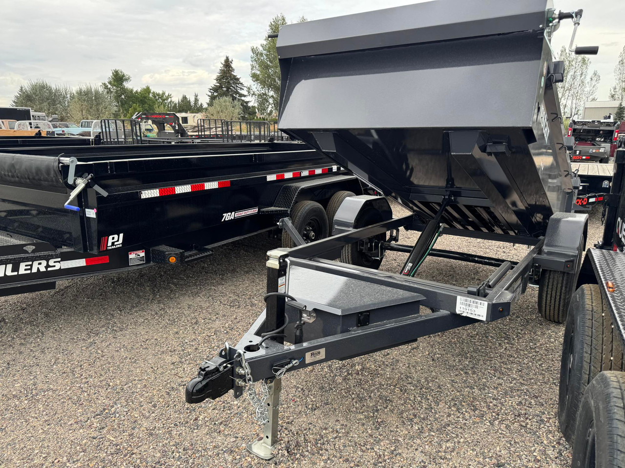 Norstar Trailers 2027 DCB 60"X10' Single Ram Dump Trailer | Single Axle, 60"X10' DCB SINGLE AXLE DUMP, CYLINDER LIFT, 20" SIDES 12 GUAGE, SWING DOORS, TARP, 7K AXLE