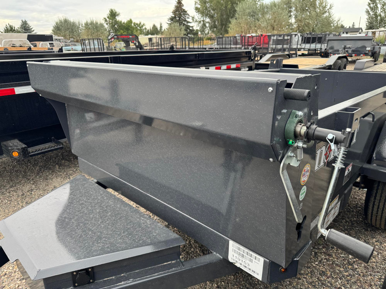 Norstar Trailers 2027 DCB 60"X10' Single Ram Dump Trailer | Single Axle, 60"X10' DCB SINGLE AXLE DUMP, CYLINDER LIFT, 20" SIDES 12 GUAGE, SWING DOORS, TARP, 7K AXLE