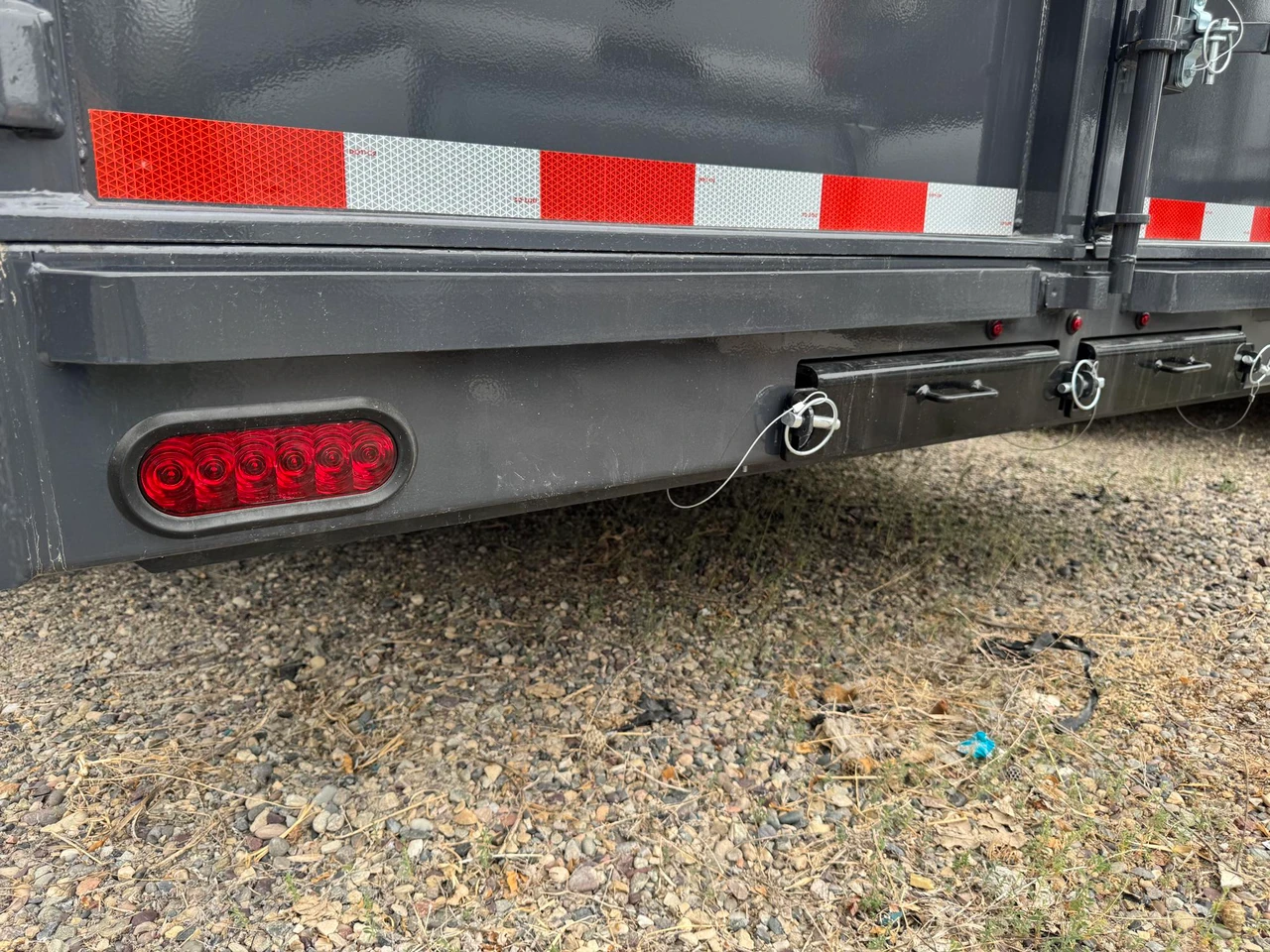 Norstar Trailers 2027 DCB 83"X16' Scissor Dump Trailer | Tandem Axle, 83X16 DCB DUMP, 20" SIDES, RAMPS, SCISSOR, TARP, 14K
