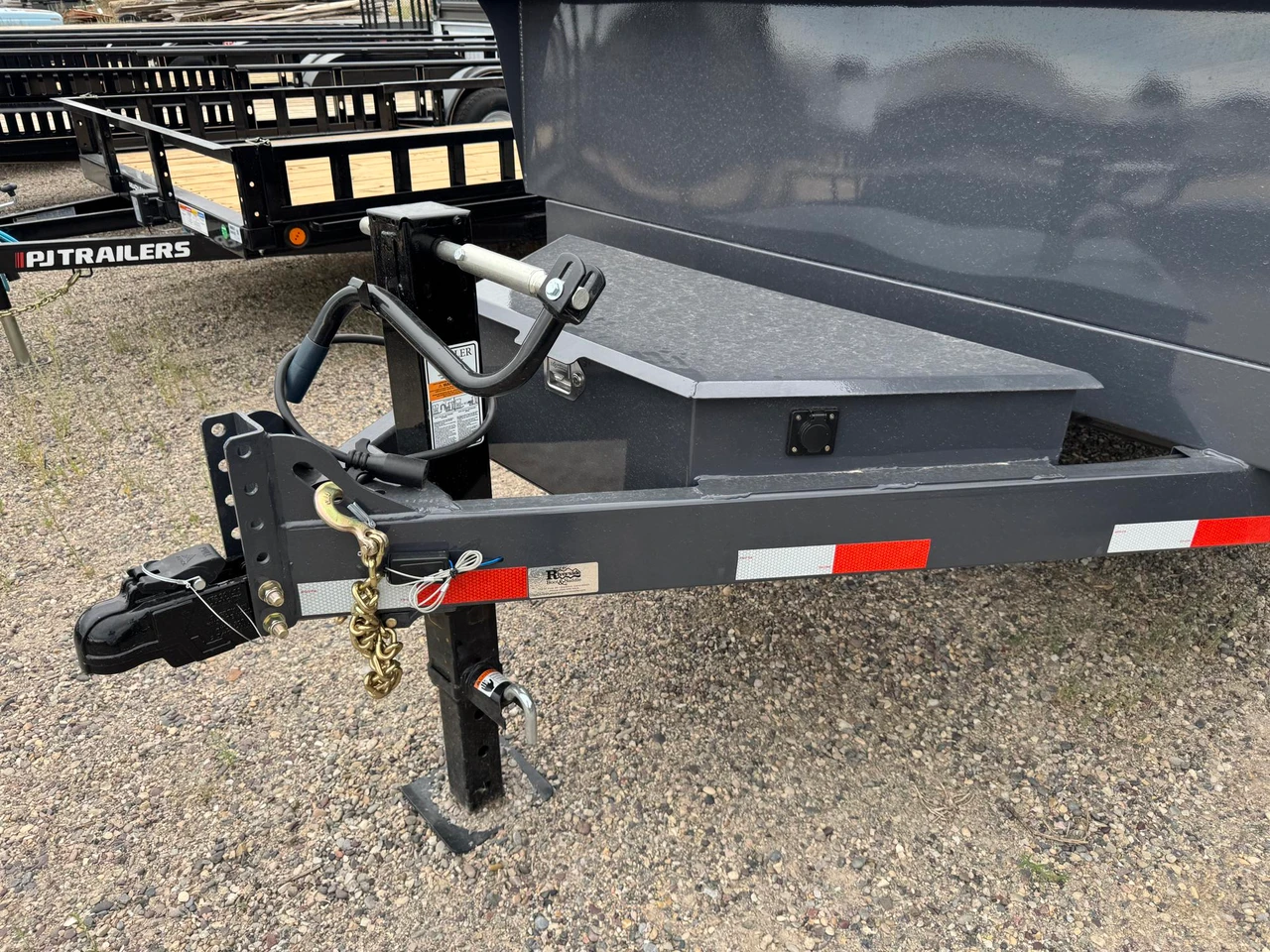 Norstar Trailers 2027 DCB 83"X16' Scissor Dump Trailer | Tandem Axle, 83X16 DCB DUMP, 20" SIDES, RAMPS, SCISSOR, TARP, 14K