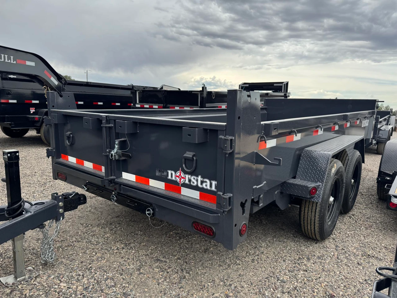 Norstar Trailers 2027 DCB 83"X16' Scissor Dump Trailer | Tandem Axle, 83X16 DCB DUMP, 20" SIDES, RAMPS, SCISSOR, TARP, 14K