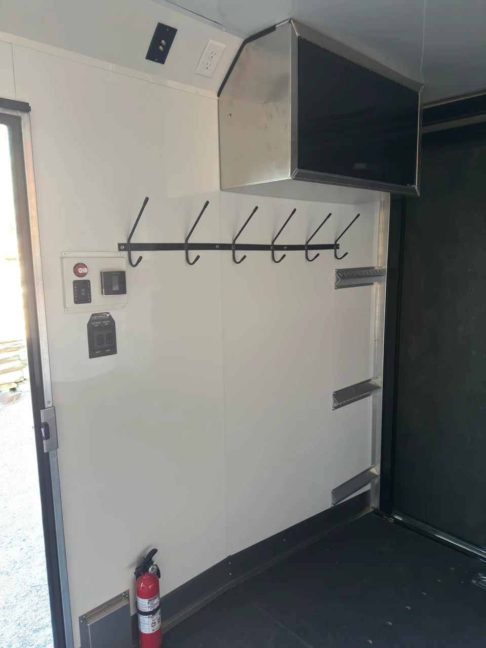 Trails West Trailers 2027 RPM Freeride 24' Powersport Trailer | Tandem Axle, AC, AUX PROPANE, BOOT DRYER, CAR TIE DOWNS, DAY-NIGHT SHADES, 3 EXTRA INT LIGHTS, QUAD 6 VOLT BATTERY, FLOOR INSULATED, FUEL CELL (30 GALLON), GLASS SHOWER DOOR, INVERTER 20
