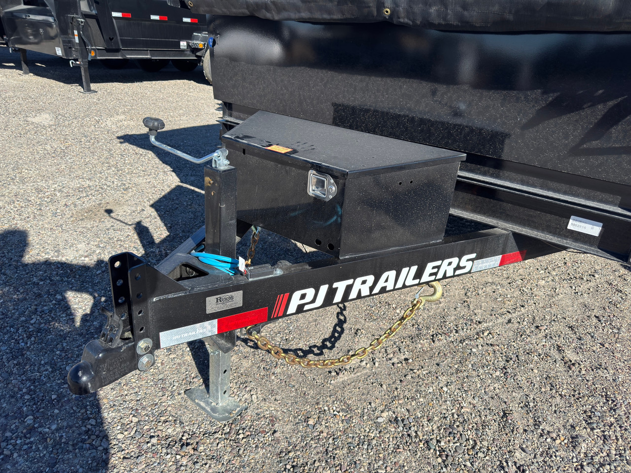 P.J. Trailers 2027 D7 83"X14' Scissor Dump Trailer | Tandem Axle 14K, 6" Channel, 24" Sides, Spreader Gate, Scissor Lift, Tarp Kit, Slide In Ramps