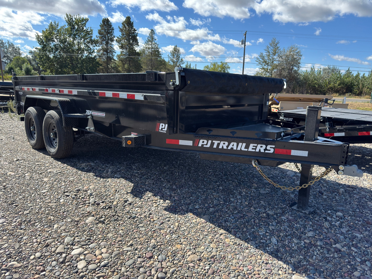 P.J. Trailers 2027 DT 83"X16' Telescopic Dump Trailer | Tandem Axle 14K, Low Profile, 6" Lift Cylinder, 24" Sides, 7ga Floors, Hydraulic Jack, Solar Charger