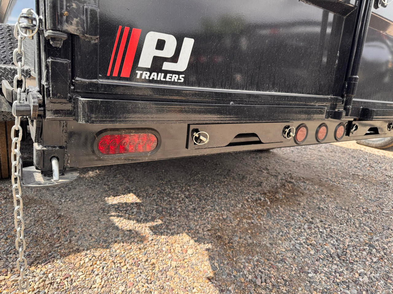 P.J. Trailers 2027 DE 83"X16' Scissor Dump Trailer | Tandem Axle 20K, Scissor Lift, Hydraulic Jacks, 7ga Floor, Tarp Kit, Slide In Ramps, Torsion Axles