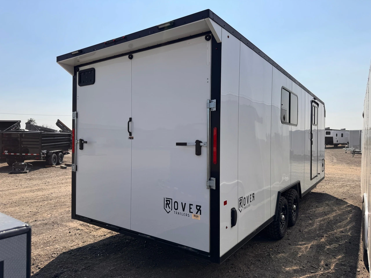 Rover Trailers 2024 WEEKENDER 100"X24' Powersports Trailer | Tandem Axle 9.99K, Bathroom/Shower, Cooktop /Fridge, Fold Down Bench Beds, AC/Heat