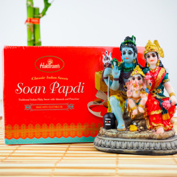 Shiv Parvati Statue 3.5inch with Soan Papdi - For Australia