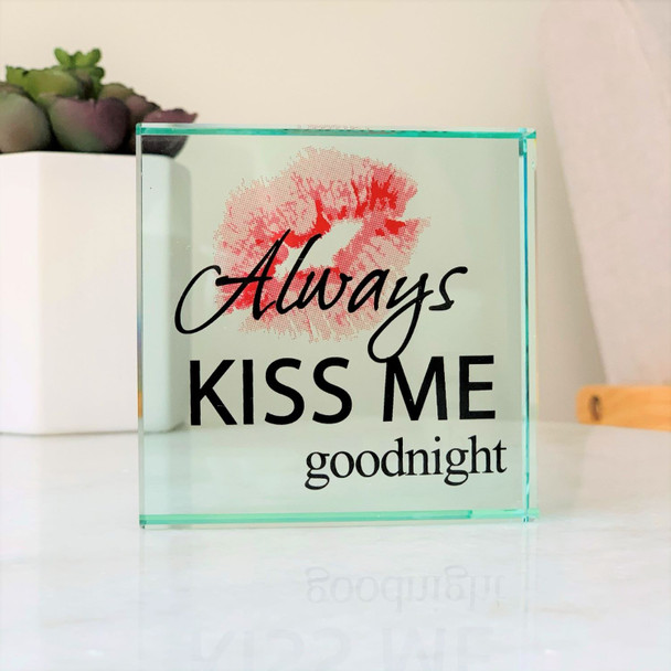 Kiss-Good Night Frame