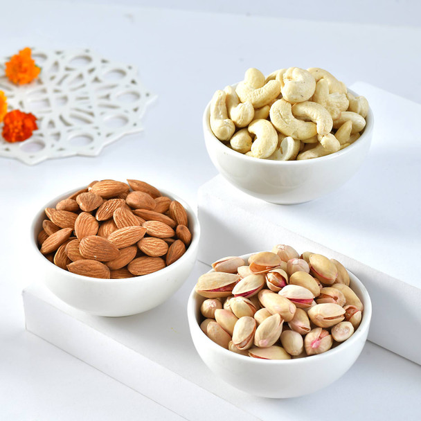 Ek Onkar Rakhi With Assorted Dryfruit Nuts Ek Onkar Rakhi With Assorted Dryfruit Nuts