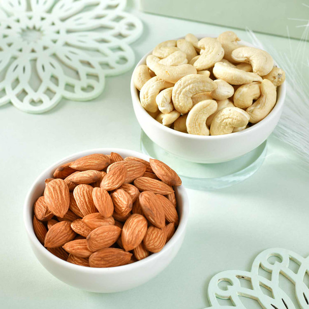 Beautiful Rakhi with Bombay Halwa and DryFruits Combo