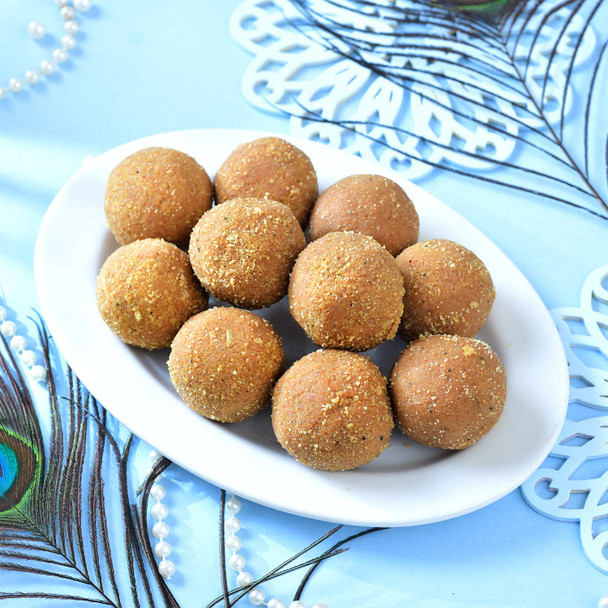 Designer Rakhi Set with Besan Laddoo & Snickers