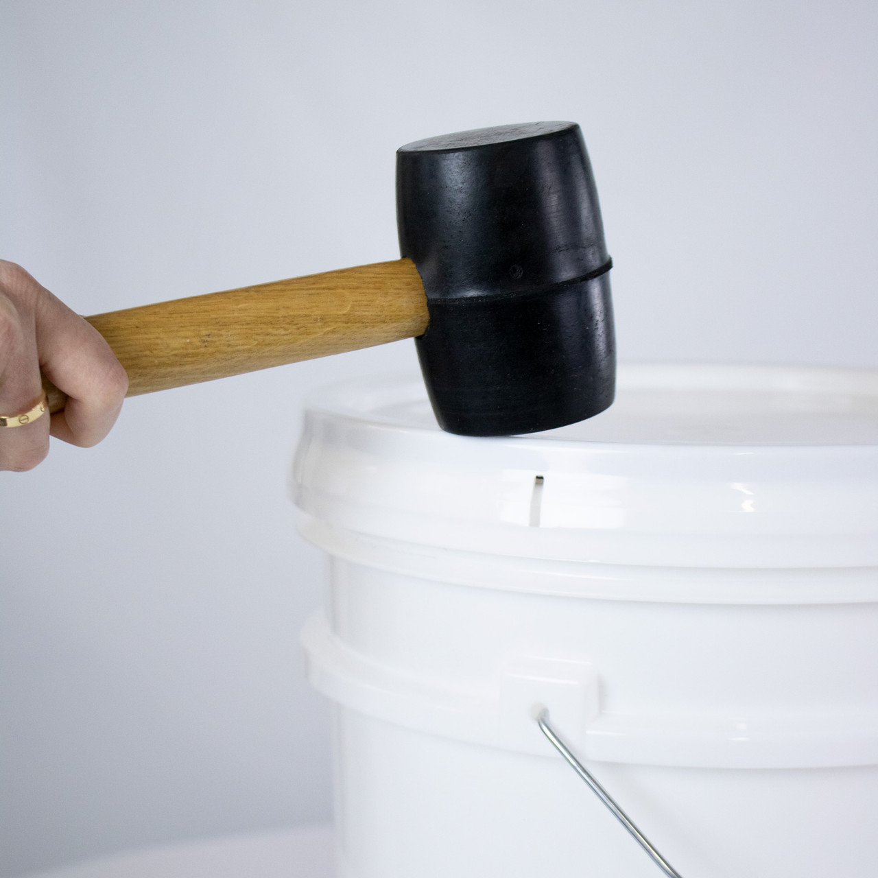 White 3.5 Gallon Bucket with Wire Handle and Choice of White or