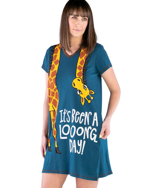  Long Day Giraffe Women's V-neck Nightshirt 