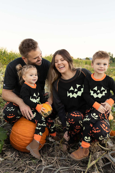  Spooky Face Family Matching Pajamas 