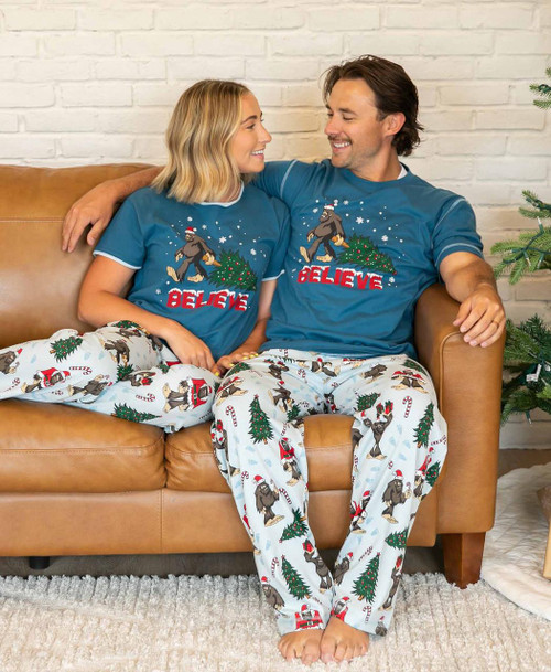  Christmas Bigfoot Men's PJ Set 