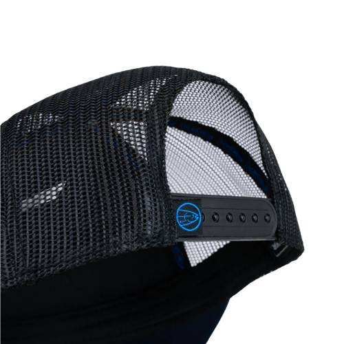 STLHD X COORS LIGHT Bottlescape Trucker