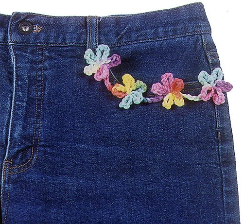 Lazy Daisy Chains – 7/14 from 10:30am-12pm
