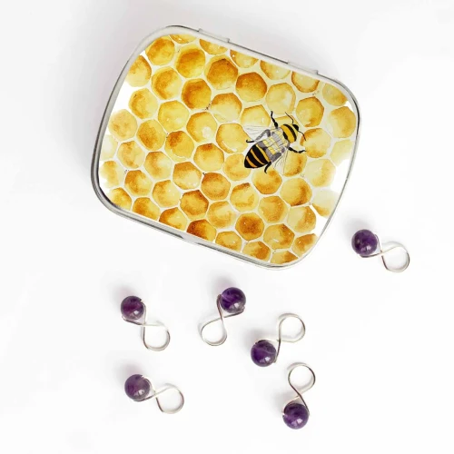 Stitch Marker Storage Tin - Bee