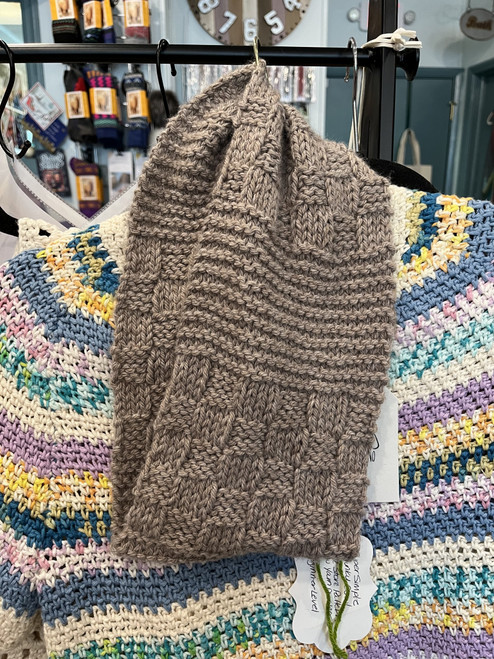 Intro to Knitting – Learn to Make a Cowl –11/5, 11/12, 11/19, 12/3 from 11am-12:30pm