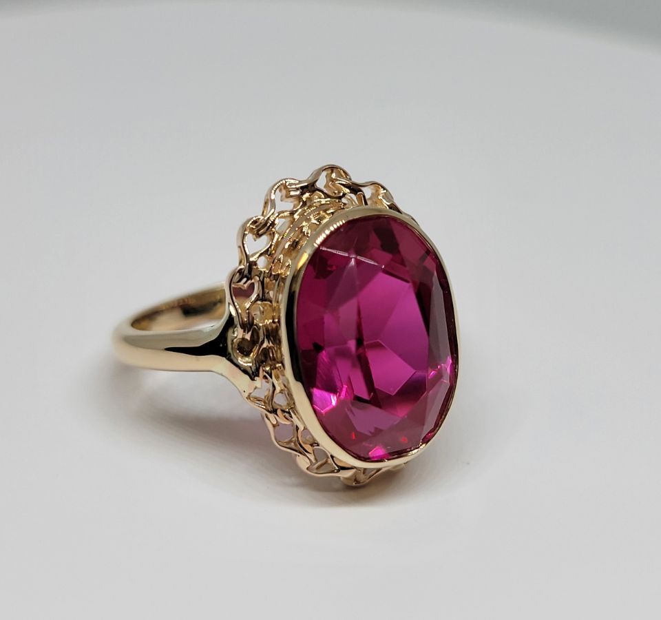 Yulia Kern's custom ring