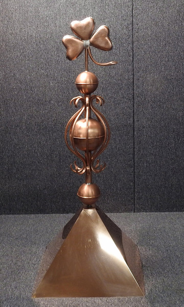 Shamrock Colonial Finial with Large Skirt