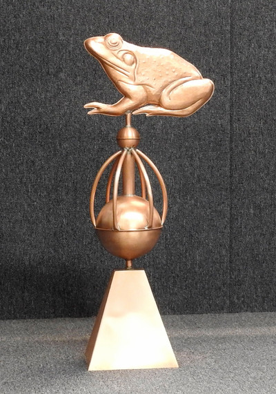 Frog Sphere Finial with Skirt