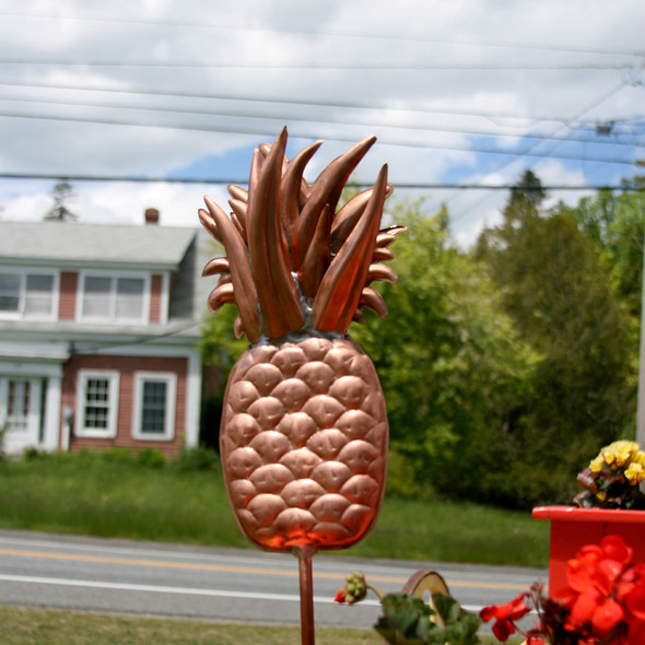 Pineapple Garden Stake