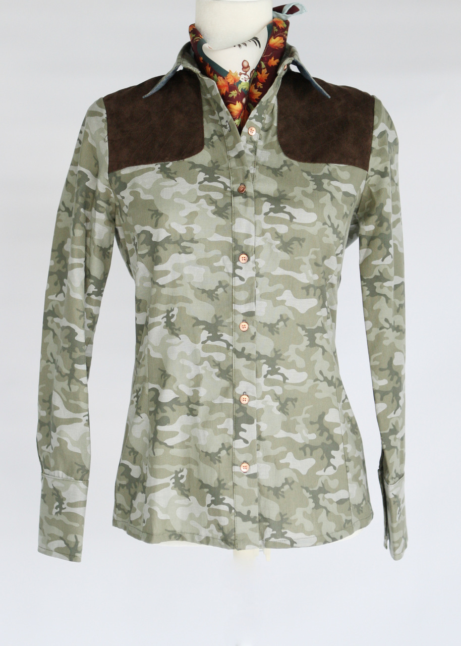 Womens' shooting shirt in camo McKenna Quinn
