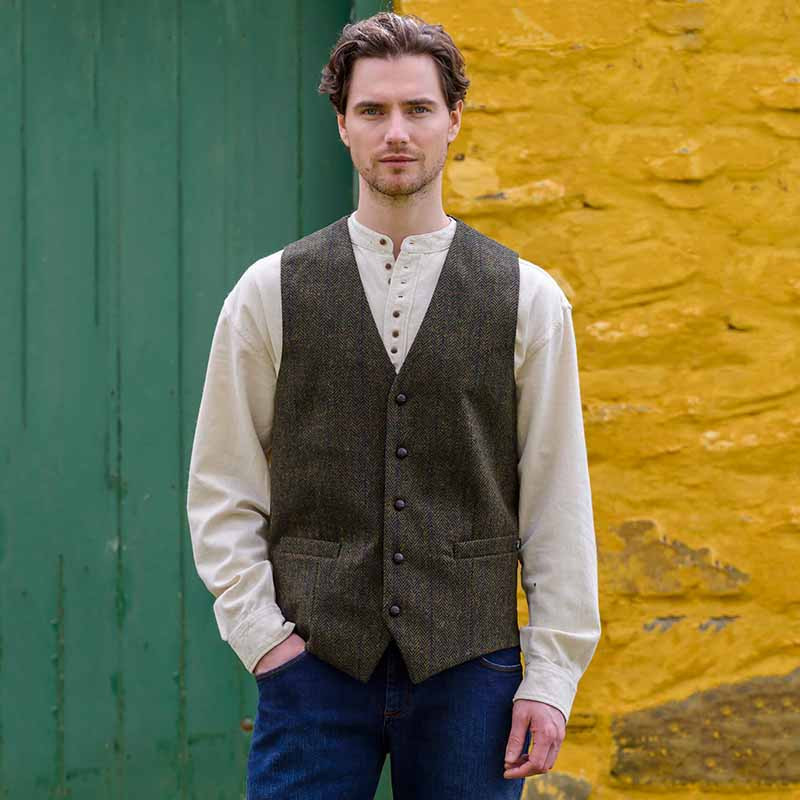 Small Mucros Weavers Men's Full Back Wool Tweed Vest