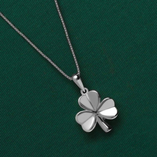 Solvar Silver Shamrock Pendant S44015 Shamrockgift.com