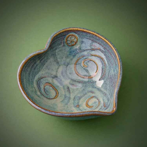 Castle Arch Pottery Irish Pottery Celtic Triskele Heart Bowl CAP-0006L ShamrockGift.com