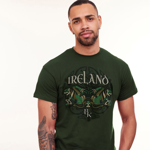 Book of Kells Men's Irish T-Shirt Shamrock Gift