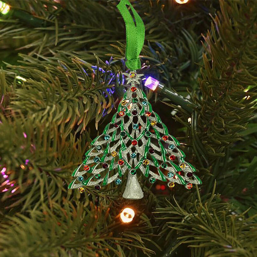 ABB-CO944-9C00-2 The Story of The Christmas Tree Decoration ShamrockGift.com