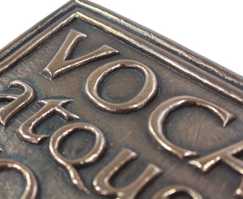 Vocatus Atque Non Vocatus Deus Aderit Bronze Plaque Close Up 115.2BZ ShamrockGift.com