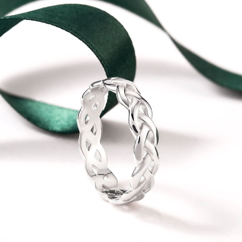 Lorna Celtic Knot Scarf Ring