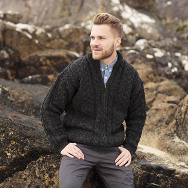 Men's Wool Zip-up Cardigan with Cable Patterns | SAOL