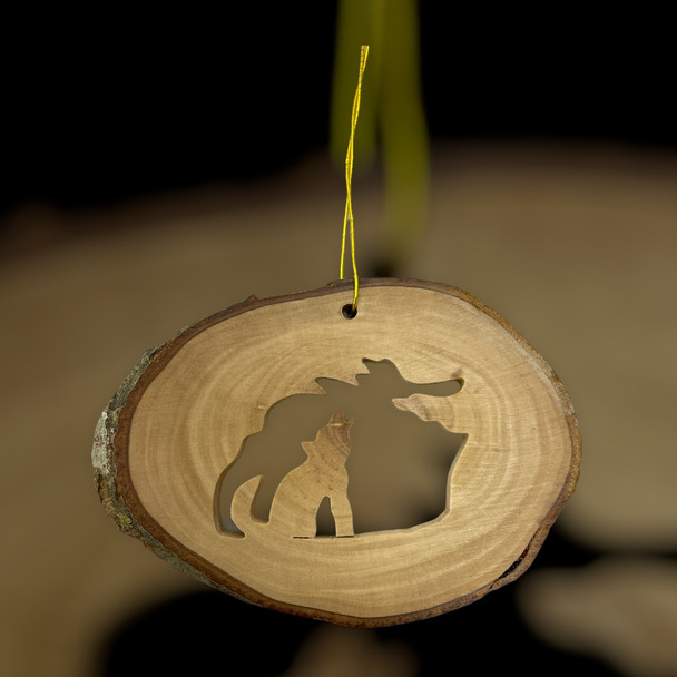 Howling Wolf Ornament with Bark