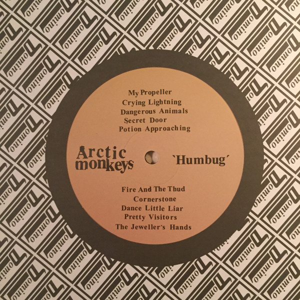 HUMBUG - ARCTIC MONKEYS (#801390023712) - Omega Music
