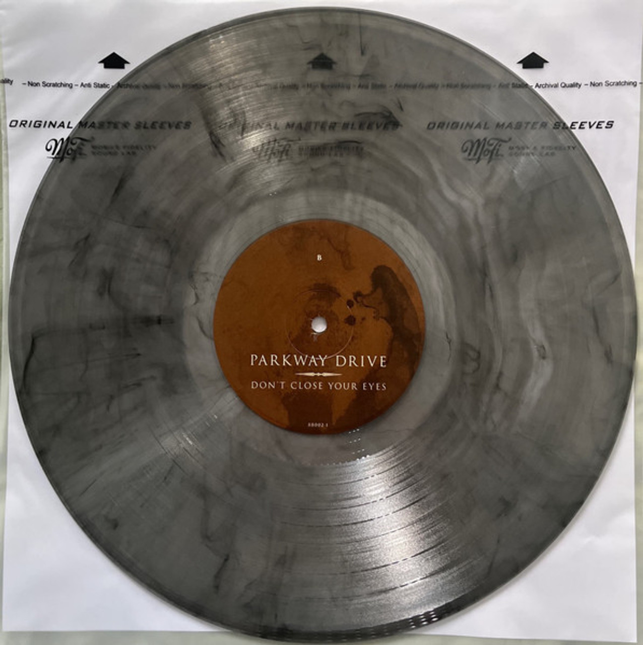 Parkway Drive CD4枚 NzctOTkzNy5qcGVn.jpeg