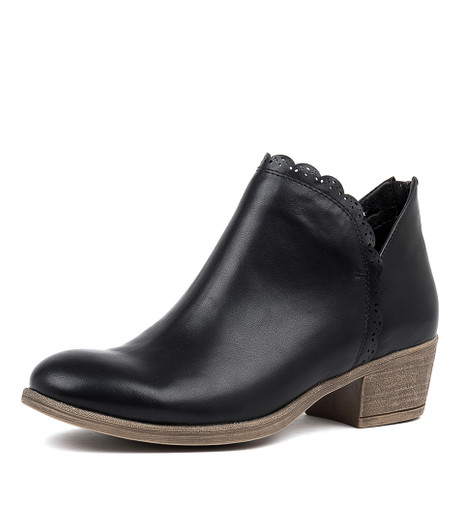 ACETON BLACK ANKLE BOOTS