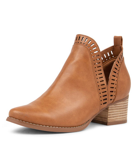 LISSAMO TAN ANKLE BOOTS