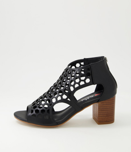 Bettee Black Sandals