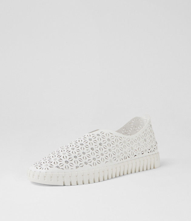 Udell White Flat Shoes