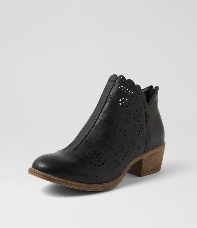 Arino Black Ankle Boots
