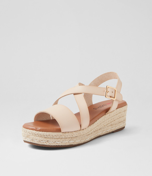 Hujiki Almond Sandals