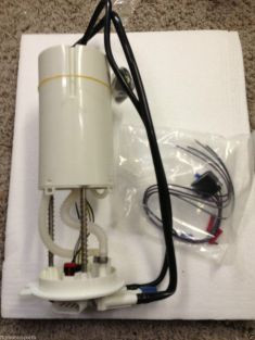 2002-2005 Chevrolet Cavalier Electric Fuel Pump Assembly