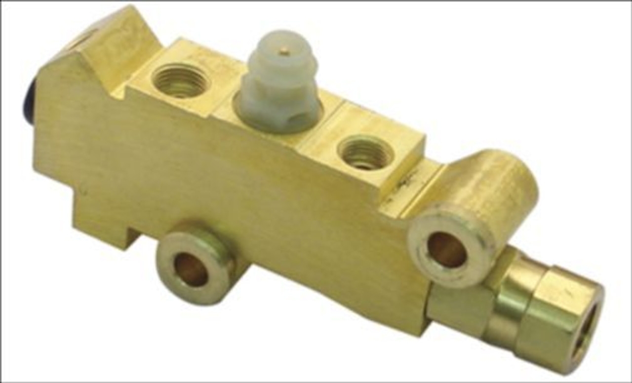 4 Disc Brake Proportion Valve, Front Disc, Rear Disc Brake, Fits 1967-72 Chevy Pickup.