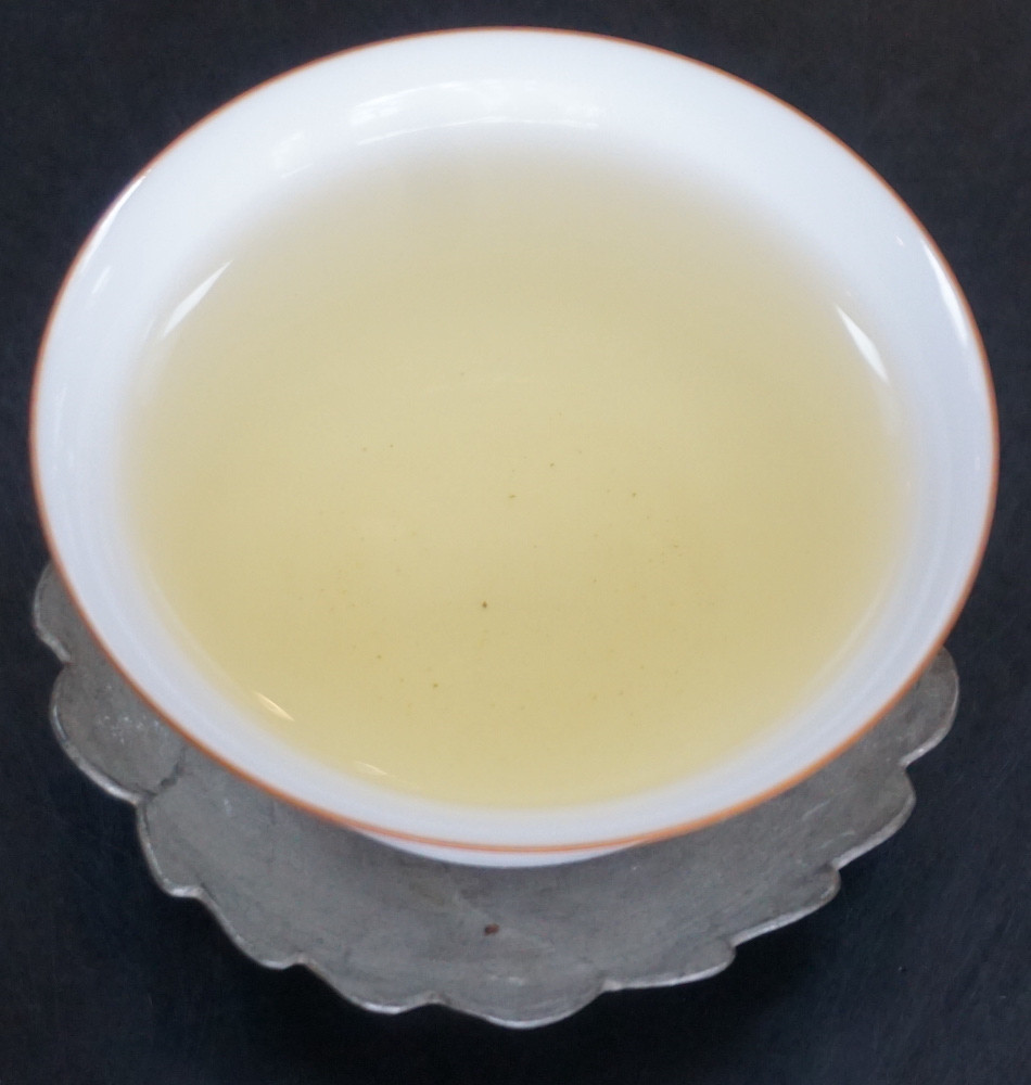 big leaf golden lily Taiwan Oolong tea