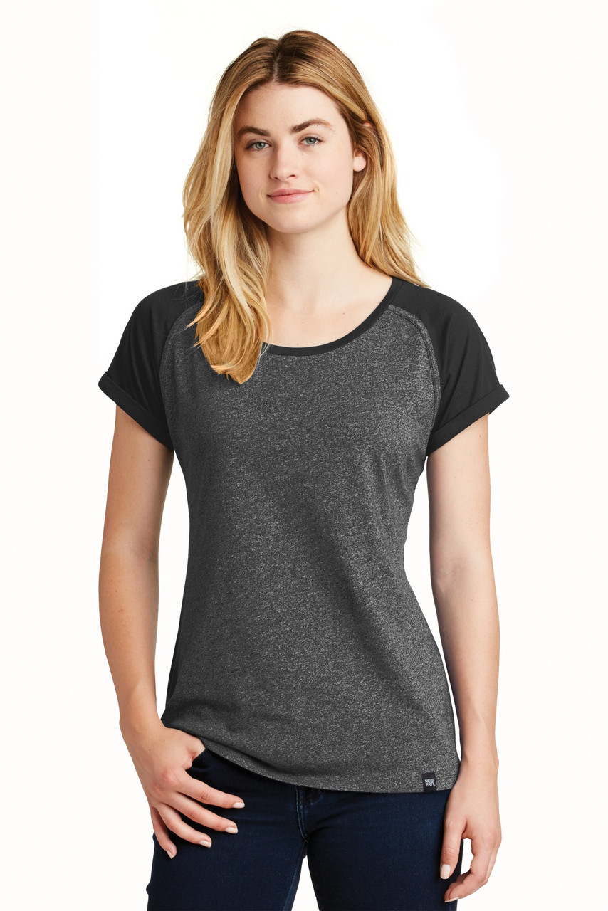 New Era ® Ladies Heritage Blend Varsity Tee. LNEA107 Black / Black Twist