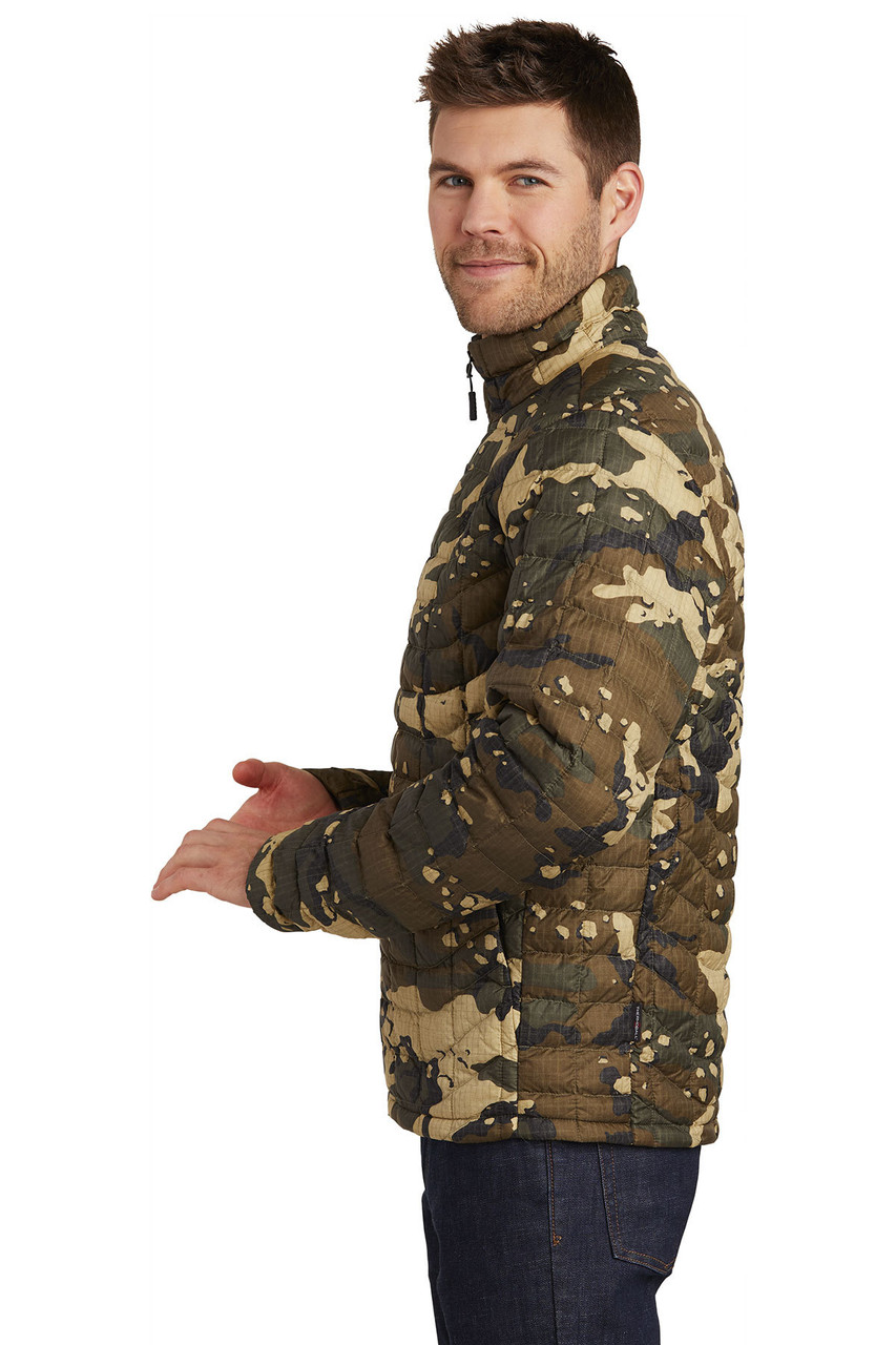 The North Face ® ThermoBall ™  Trekker Jacket. NF0A3LH2 Burnt Olive Green Woodchip Camo Print  Side